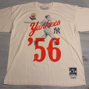Mitchell & Ness Cream Yankees Graphic Tee